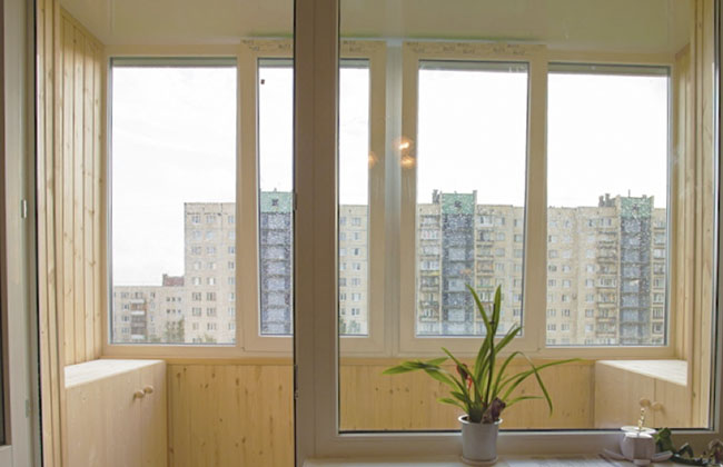 Остеклить балкон пластиковыми рамами: цены в Красногорск Красногорск