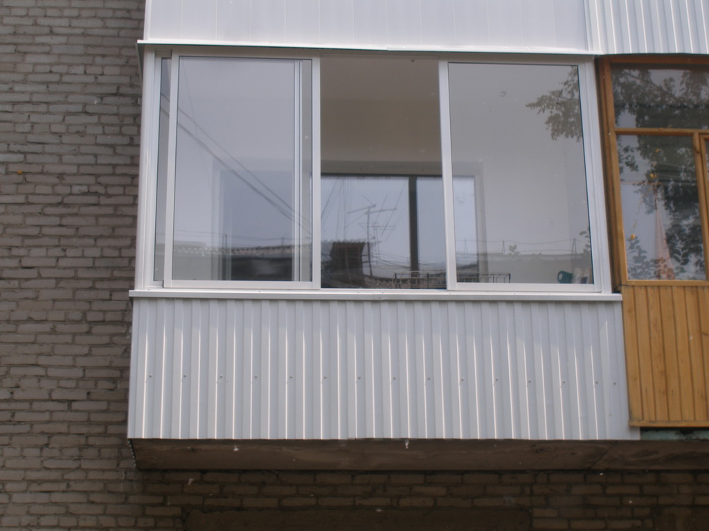 Установка пластиковых окон на балконе: остекление лоджии Красногорск