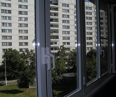 установка пластиковых окон на балконе Красногорск